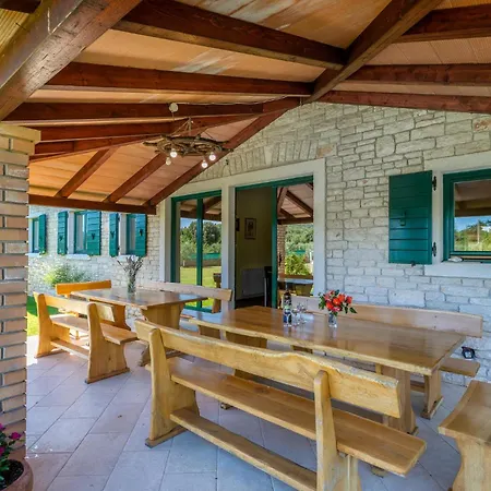 Pet Friendly In With Kitchen Prázdninový dům Rovinj